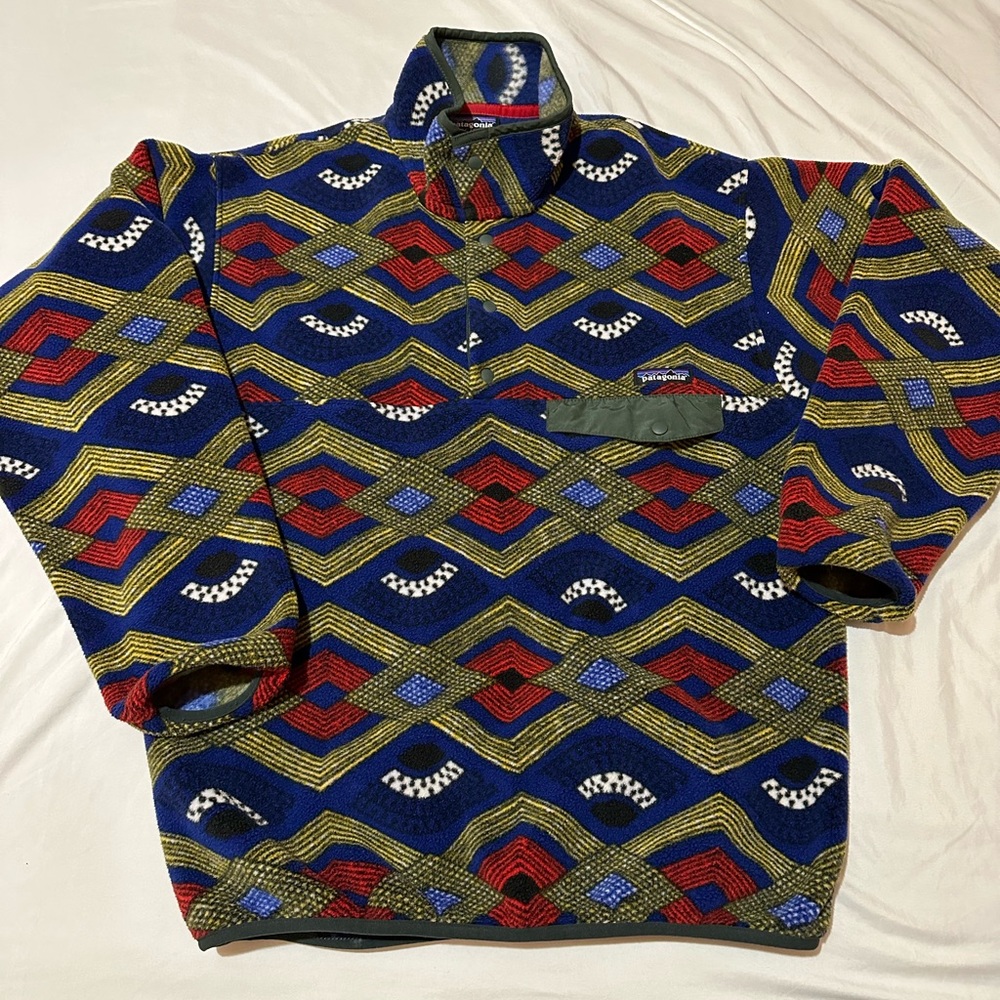 Patagonia synchila men’s size Medium- fits Large